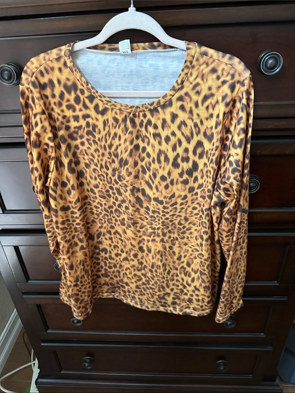 Women's Long Sleeve Leopard Print Crewneck Top - Brown